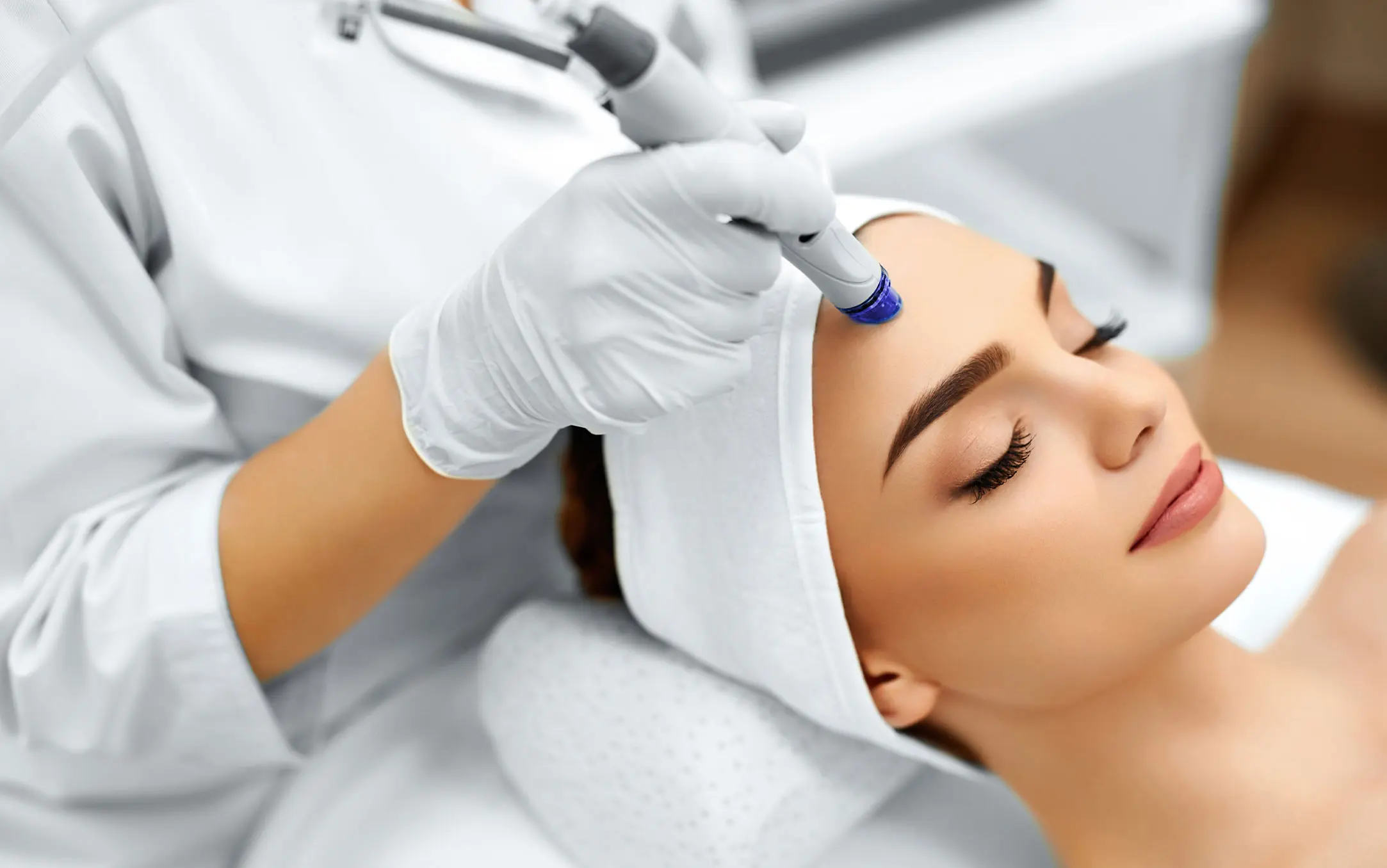 What Is Collagen Lift Therapy and How Can It Help Ageing, Loose Skin The Potteries?